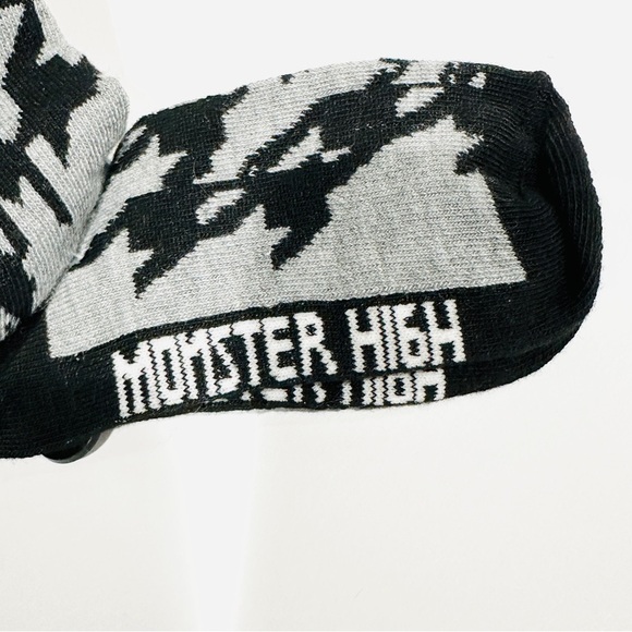 NWT Monster High Black & Grey Skullette Girls Socks - Picture 5 of 5